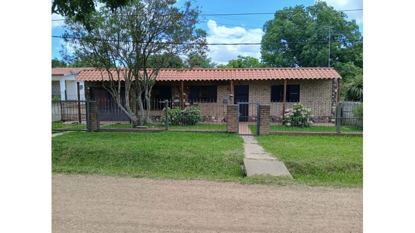 Imagen 1 Casa quinta en Toledo chico, al límite con Montevideo