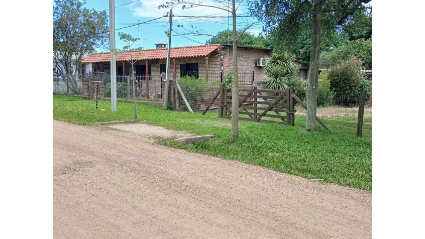 Imagen 2 Casa quinta en Toledo chico, al límite con Montevideo