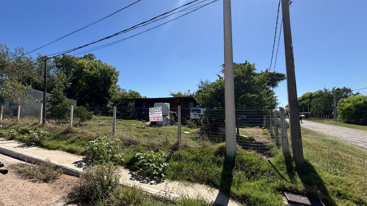 Imagen 3 Terreno en esquina.