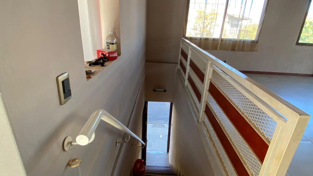 Imagen 2 Casa en planta alta, 2 dormitorios