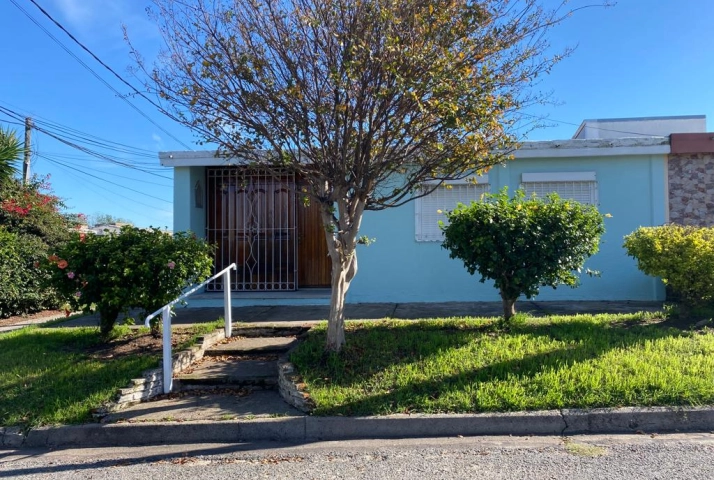 Casa en Barrio Fray Bentos 2000